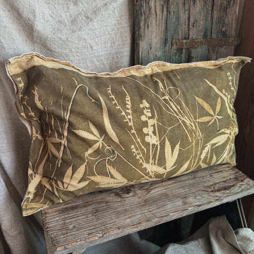 CUSCINO AL CIRMOLO IN CANAPA CON ECOPRINT - V. Natural Lab